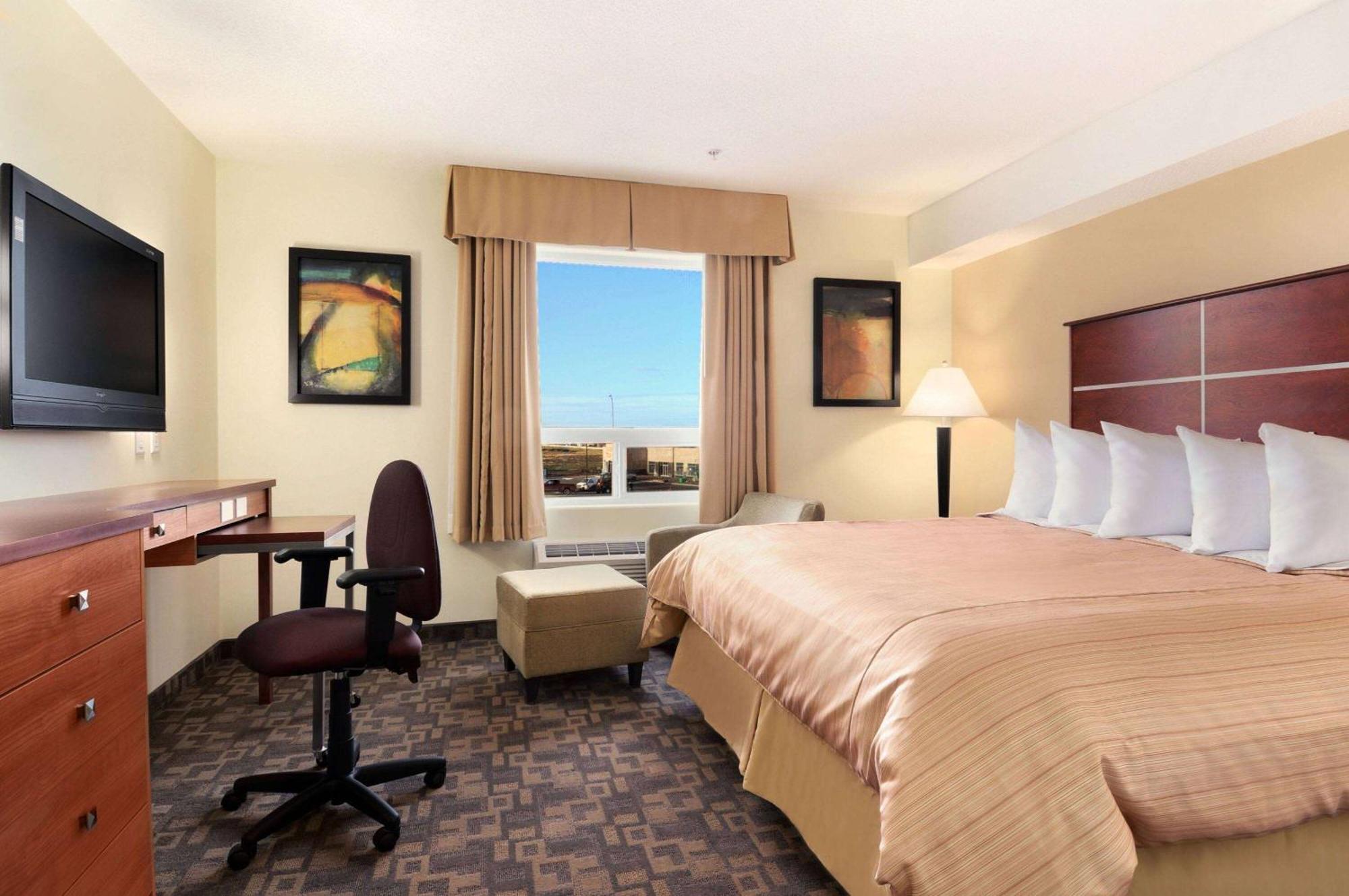 Days Inn By Wyndham Grande Prairie Exteriér fotografie